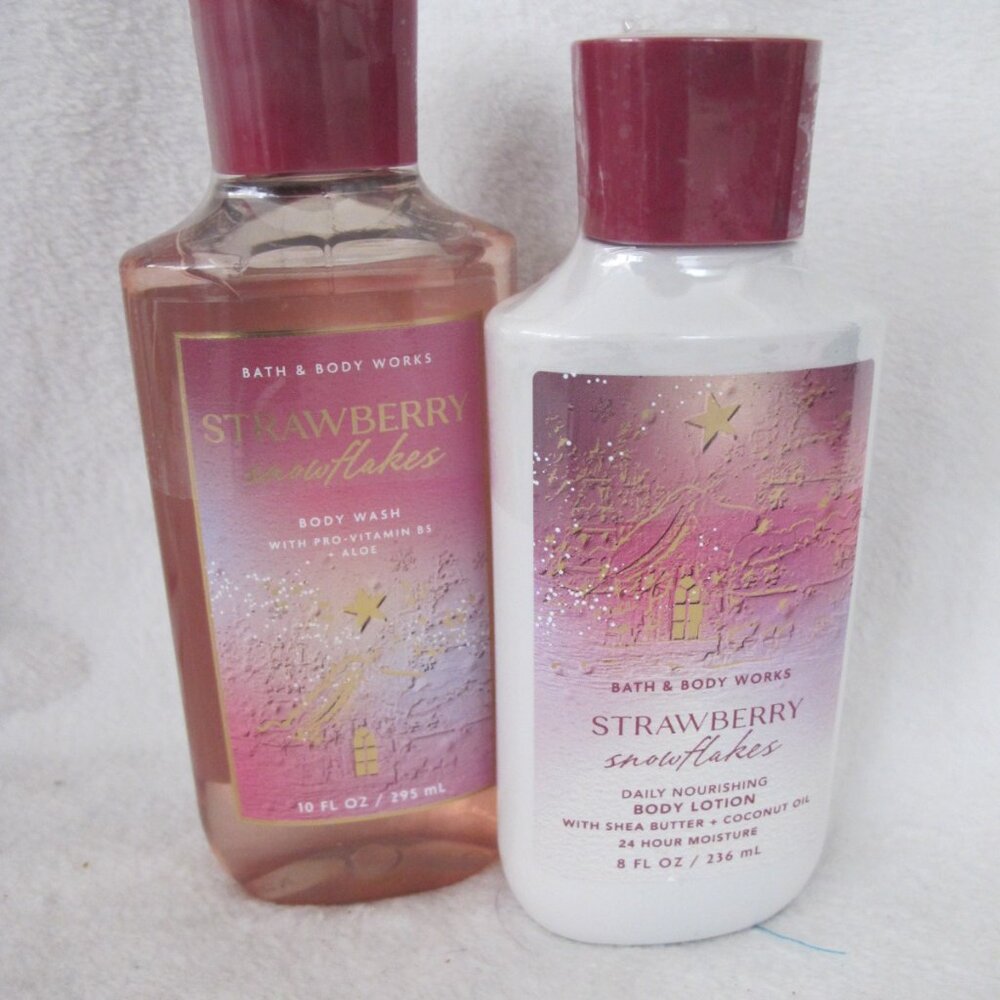Bath & Body Works Strawberry Snowflakes Bundle